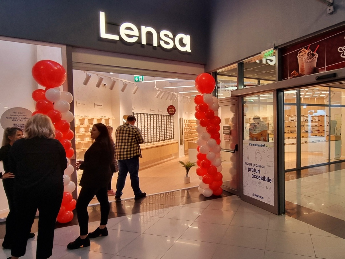 You are currently viewing Celebra rețea Lensa a deschis primul showroom din Botosani